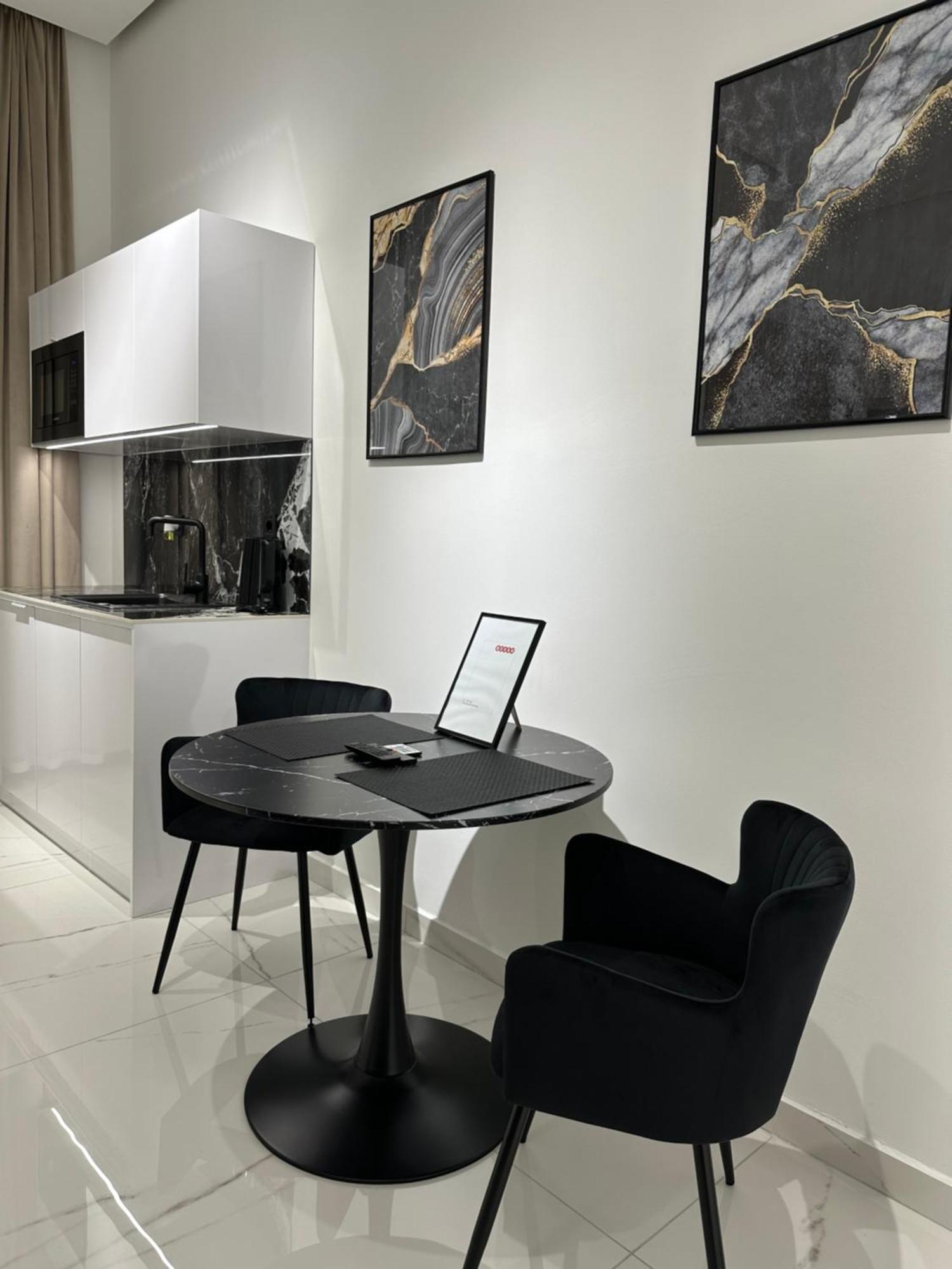 V21 Luxury Apartment *